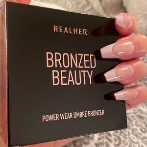 Realher Powder Wear Ombré Bronzer - Bronzed Beauty - Sold Out on Website